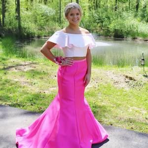 Meet your Posher, Taylor